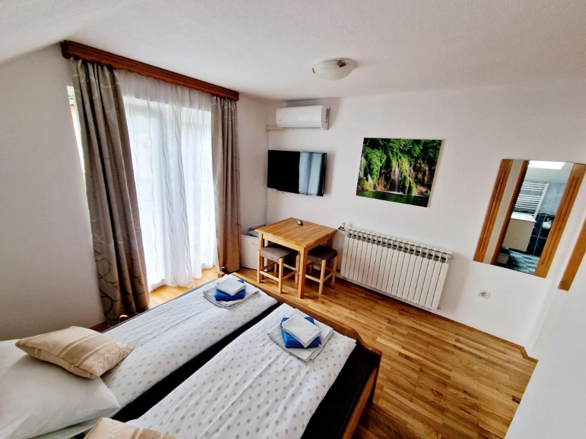 House Ana Bed & Breakfast Plitvicka Jezera Exterior photo